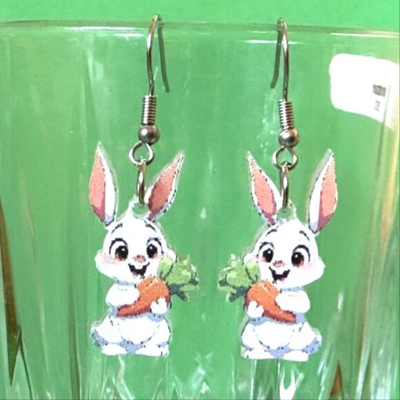 Cute Bunny Carrot Earrings - Picture 2 of 8
